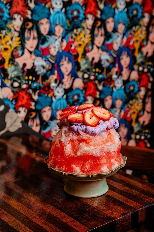 Strawberry and ube shaved ice, Bareo's signature dessert